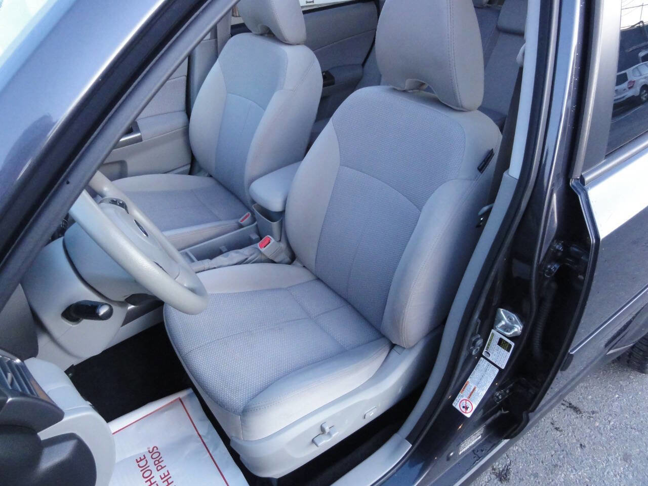 Used 2012 Subaru Forester 2.5X Premium w/ All-Weather Pkg image 35