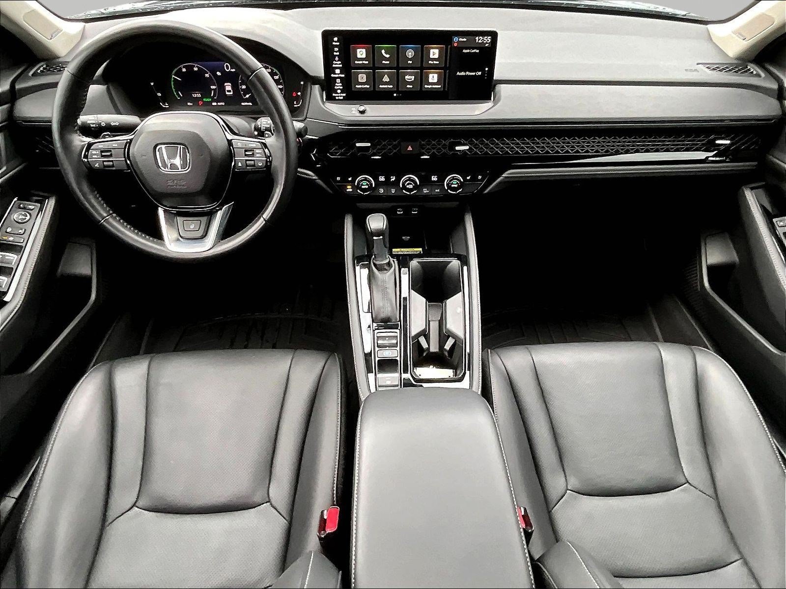 Used 2025 Honda Accord Touring image 7