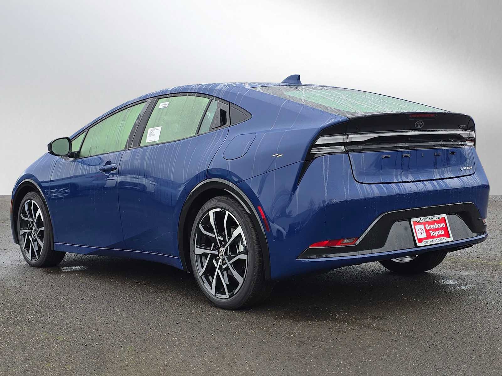 New 2025 Toyota Prius XSE image 5