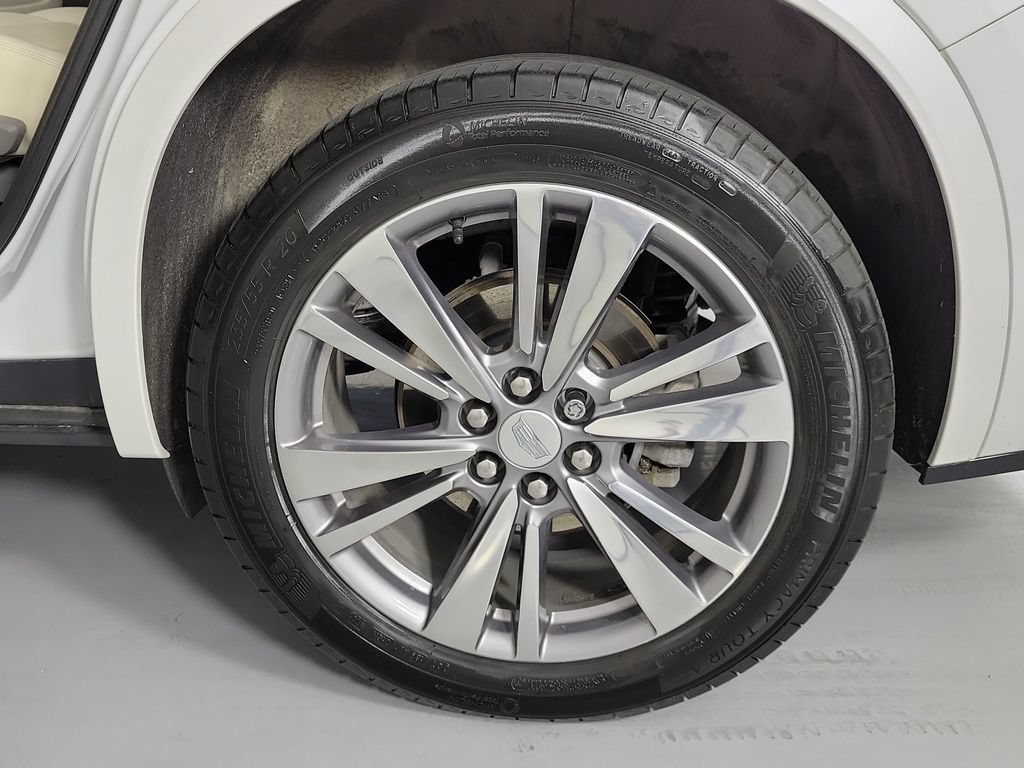 Used 2024 Cadillac XT6 Premium Luxury w/ LPO, Floor Liner Package AWD/4WD image 9