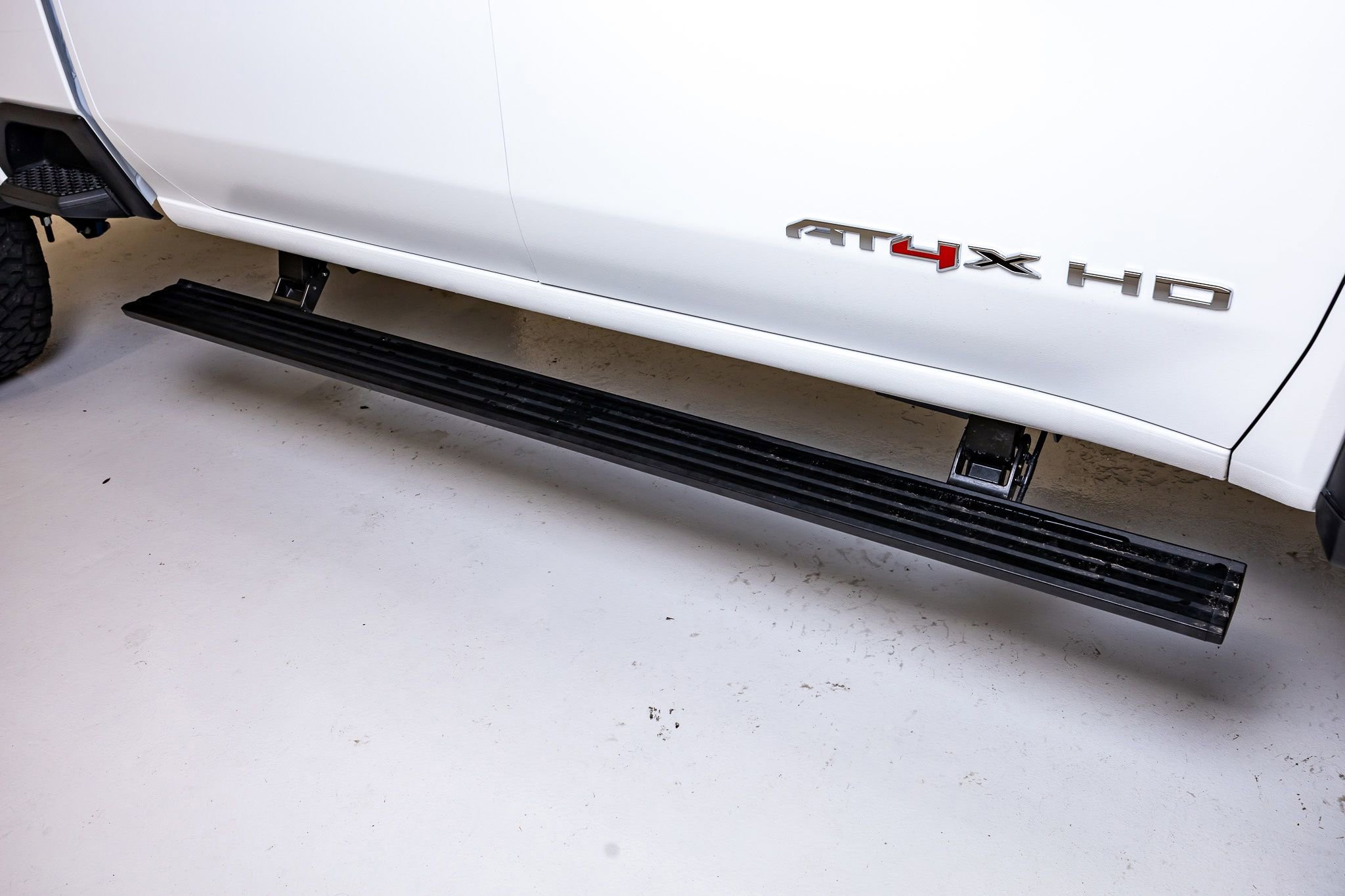 Used 2026 GMC Sierra 2500 AT4X AWD/4WD image 13