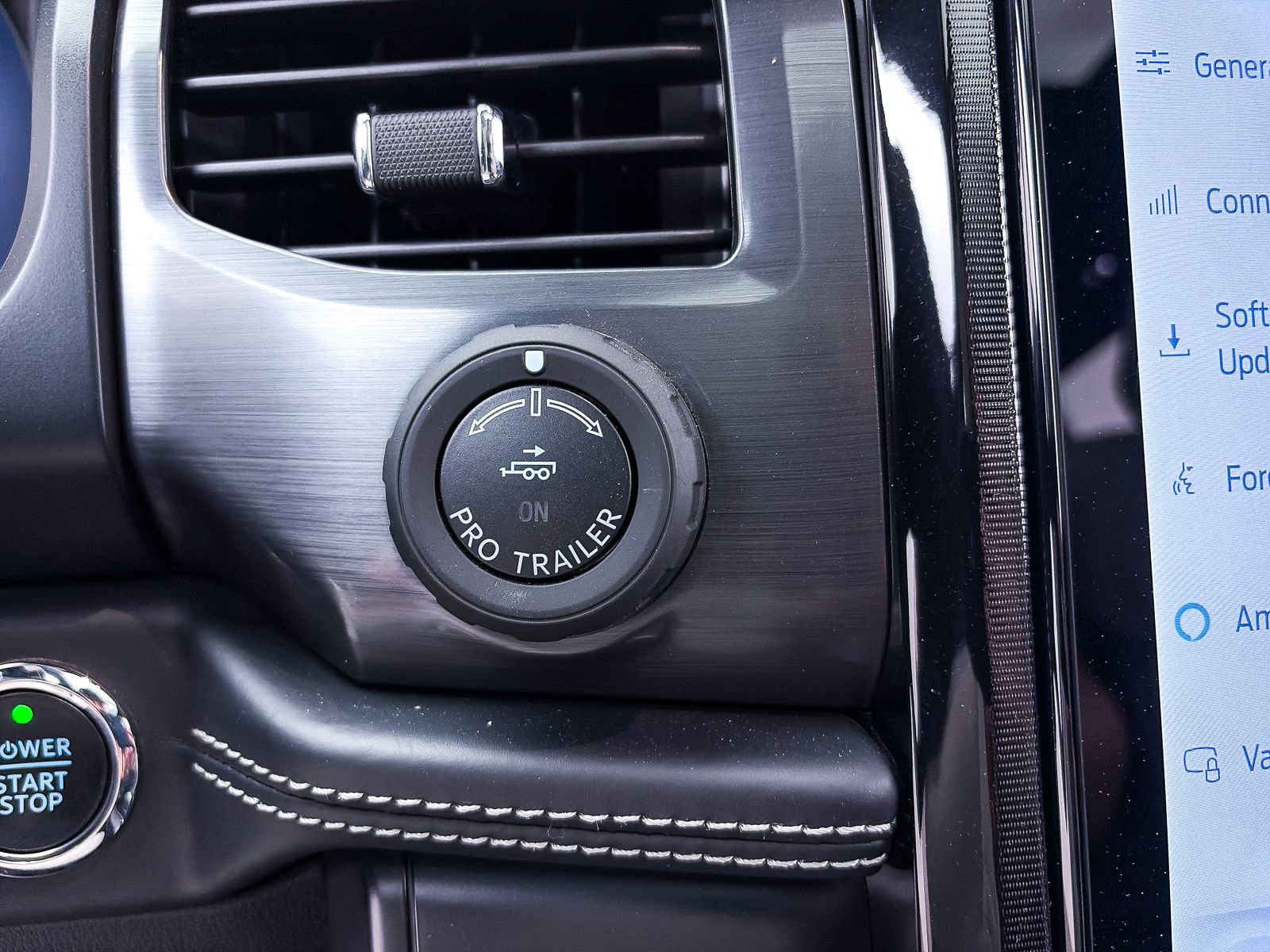 Used 2023 Ford F150 Lightning Platinum image 33