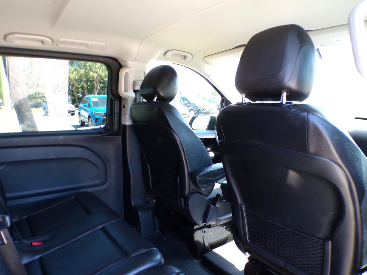 Used 2021 Mercedes-Benz Metris Passenger image 23