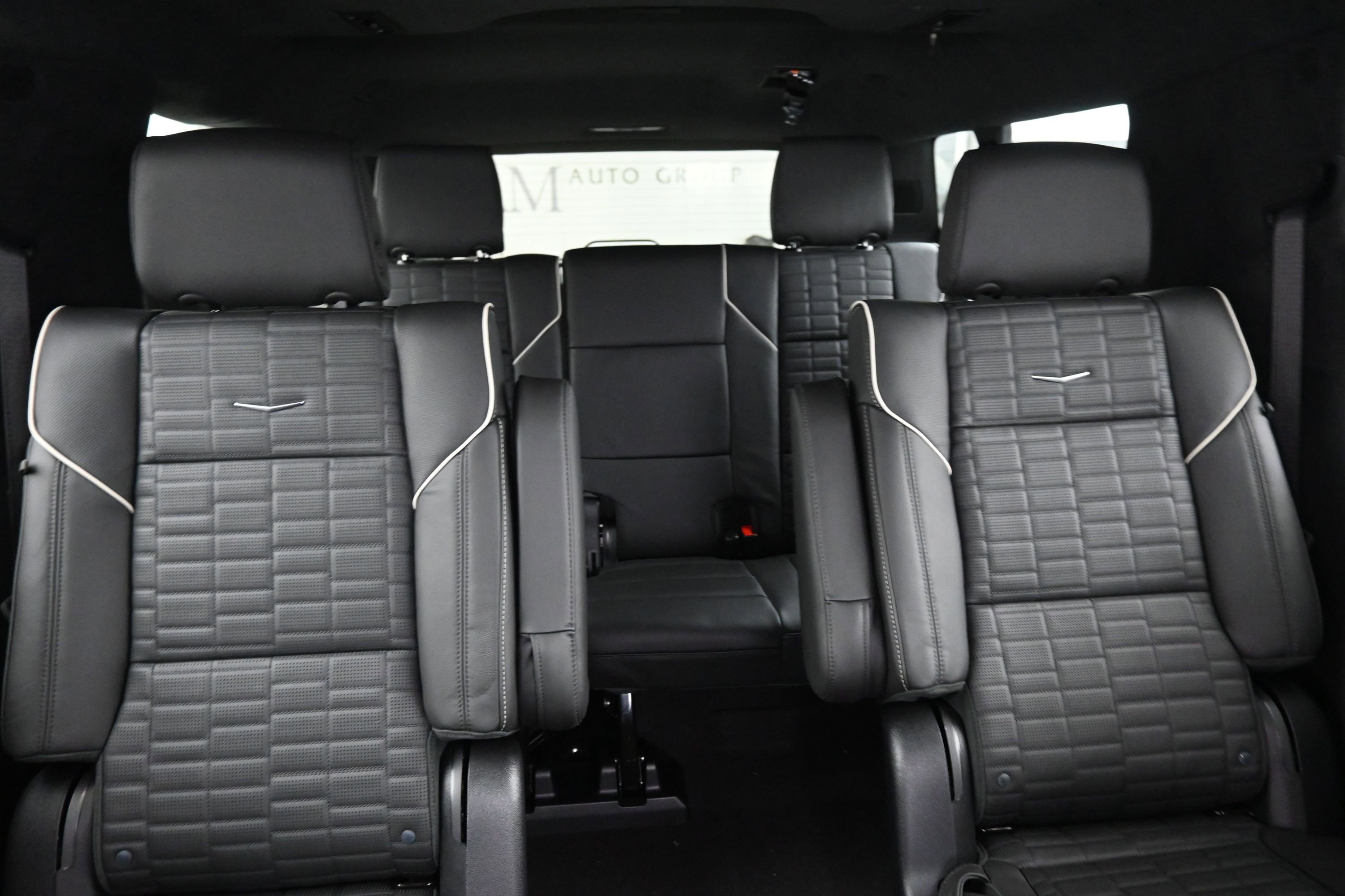 New 2026 Cadillac Escalade ESV Platinum Sport w/ LPO, Floor Liner Package AWD/4WD image 14