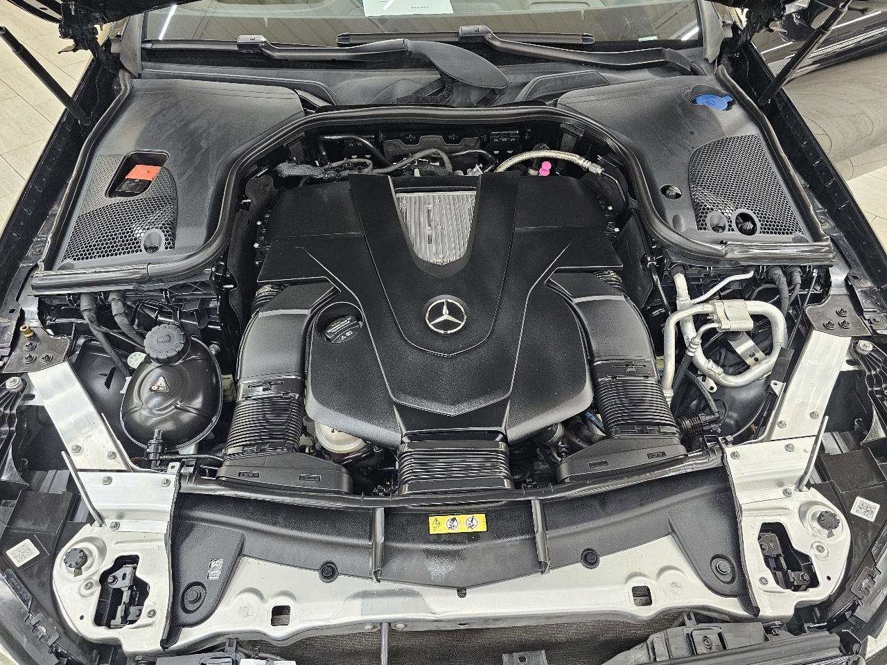 Used 2018 Mercedes-Benz E 400 4MATIC Coupe w/ Premium 3 Package image 42