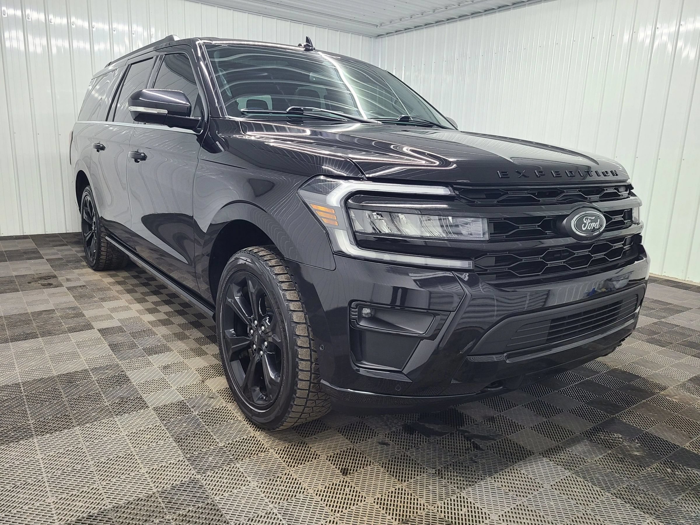 Used 2022 Ford Expedition Max Limited AWD/4WD image 12