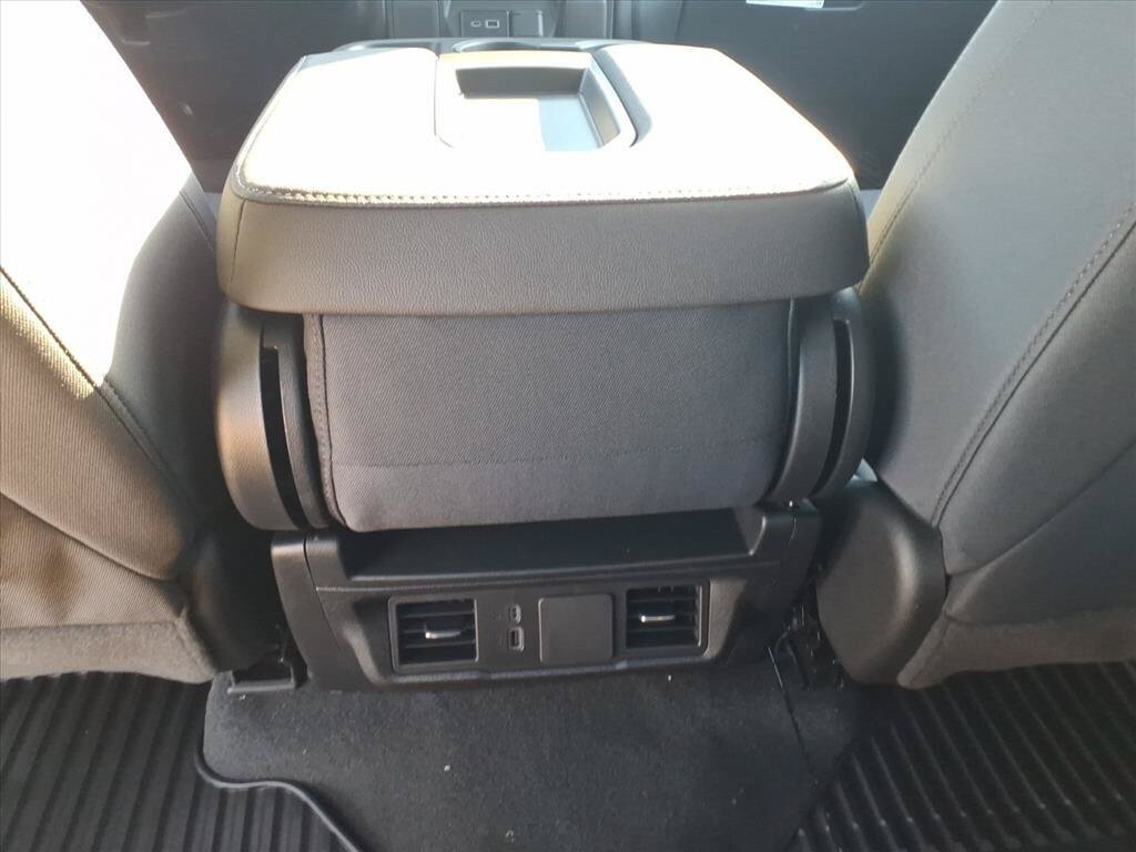 New 2026 Chevrolet Silverado 1500 Custom Trail Boss AWD/4WD image 18