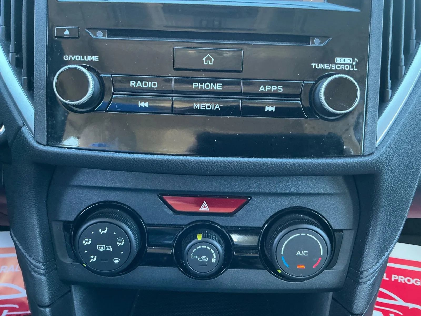 Used 2020 Subaru Impreza 2.0i Premium image 30