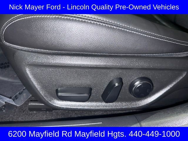 Used 2025 Genesis G70 2.5T image 19