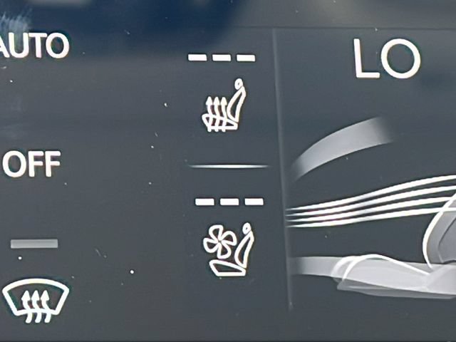 Certified 2025 Genesis GV80 3.5T Prestige AWD/4WD image 28