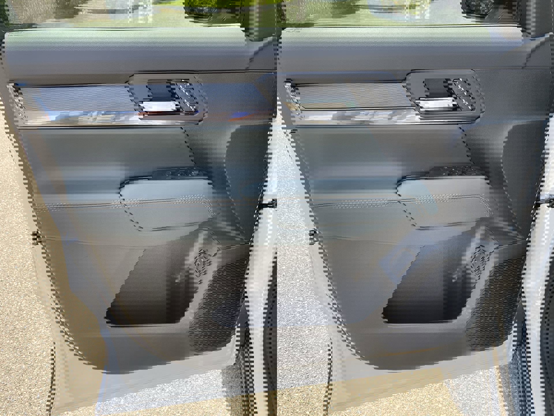 New 2026 GMC Terrain AT4 w/ Convenience Package III image 57