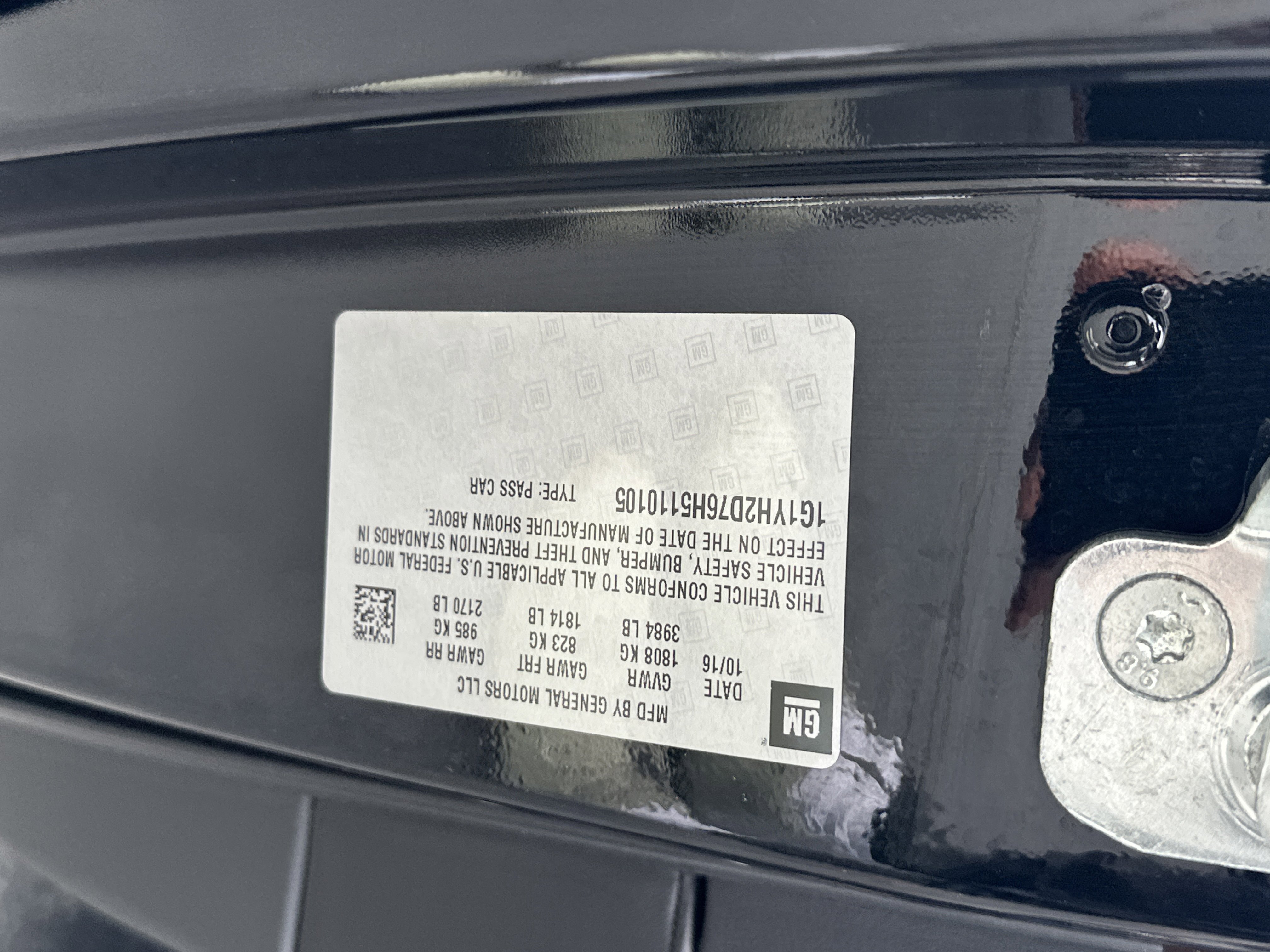 Used 2017 Chevrolet Corvette Stingray Coupe w/ Carbon Flash Badge Package RWD image 30