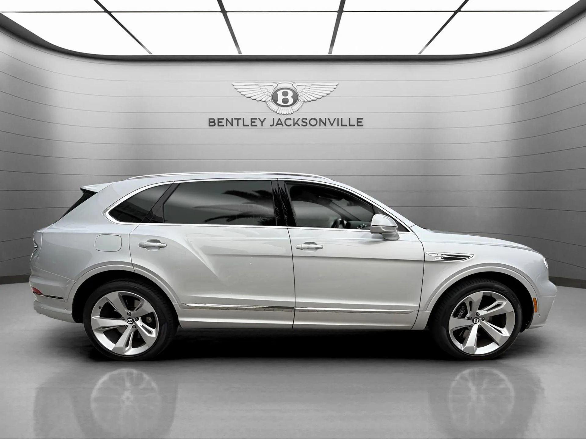 Used 2024 Bentley Bentayga Extended Wheelbase image 5