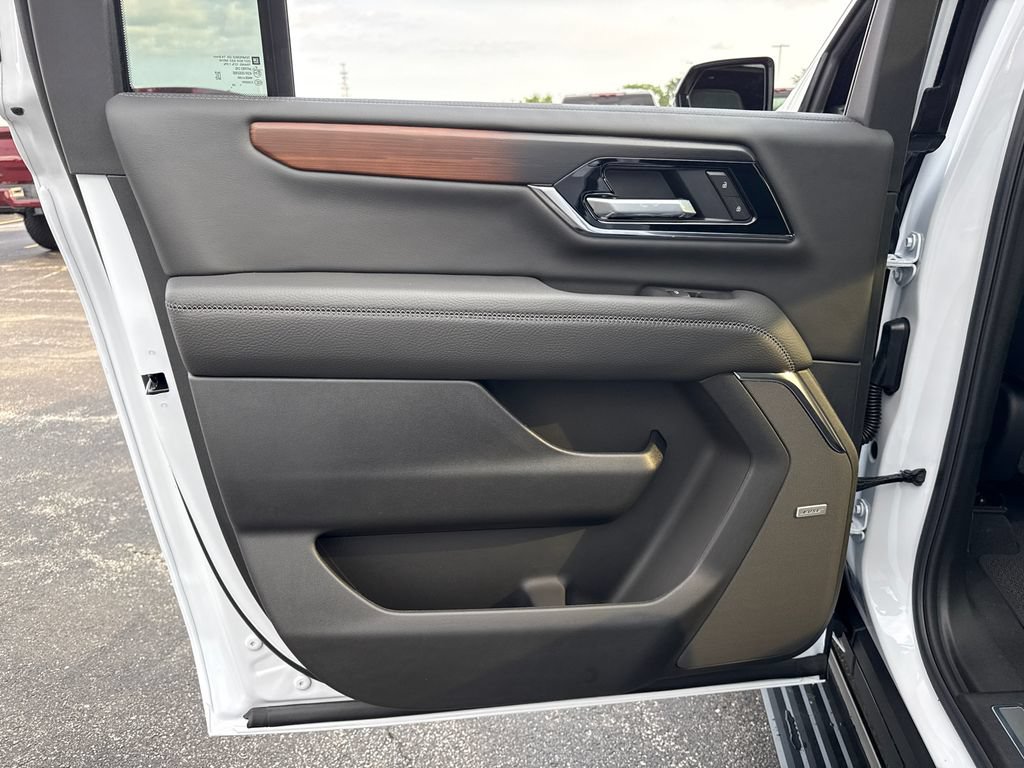 New 2026 GMC Yukon XL Denali w/ Denali Reserve Package AWD/4WD image 30