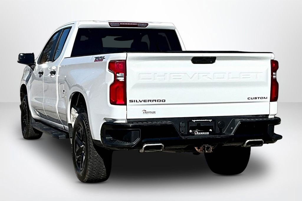 Used 2019 Chevrolet Silverado 1500 Custom Trail Boss w/ Custom Convenience Package AWD/4WD image 4