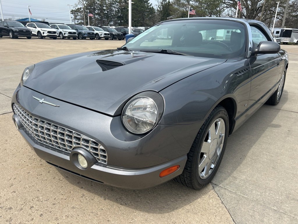 Used 2003 Ford Thunderbird Deluxe image 2