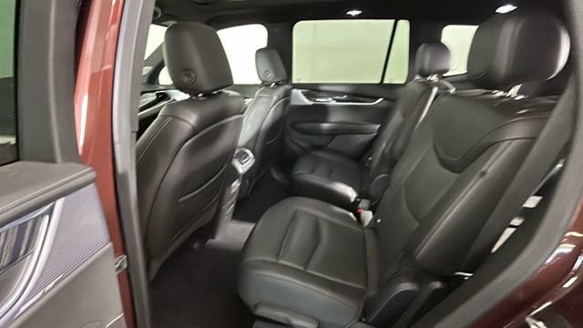 Used 2022 Cadillac XT6 Premium Luxury w/ Technology Package AWD/4WD image 26
