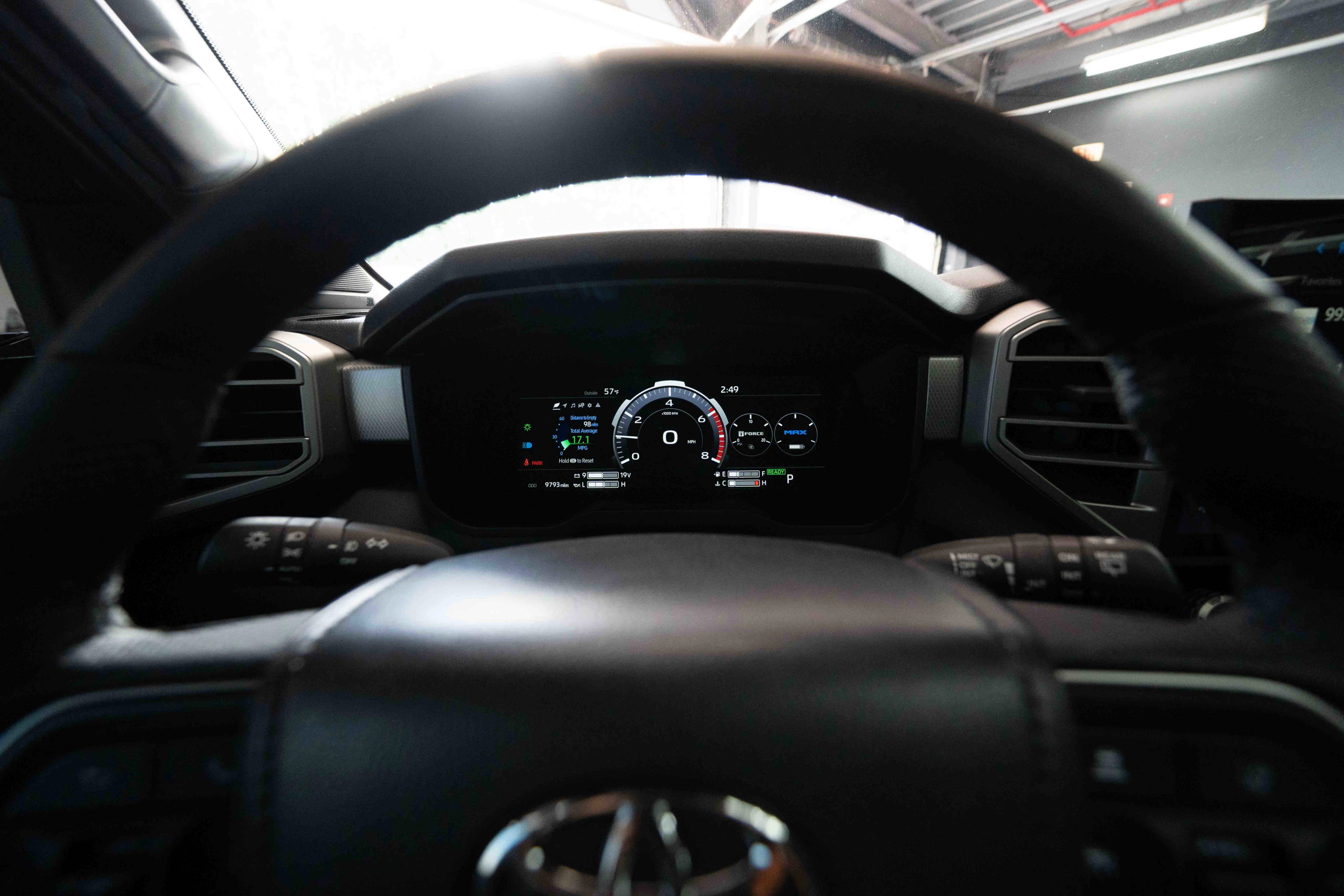 Used 2025 Toyota Sequoia Limited w/ Tow Technology Package image 15