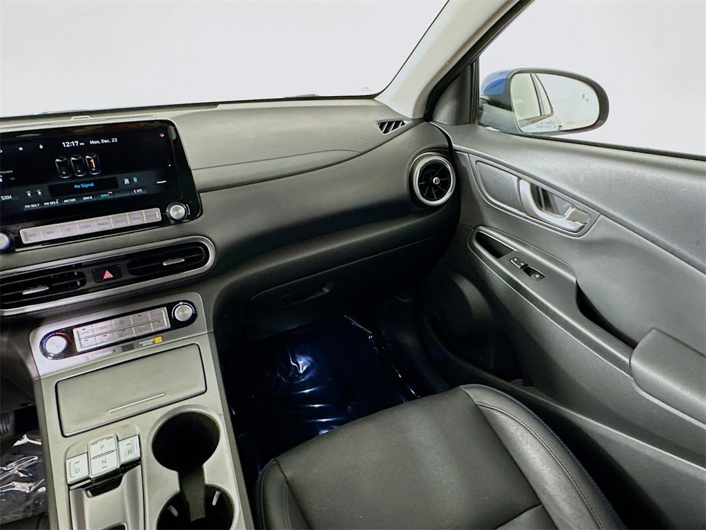 Used 2022 Hyundai Kona Limited image 29