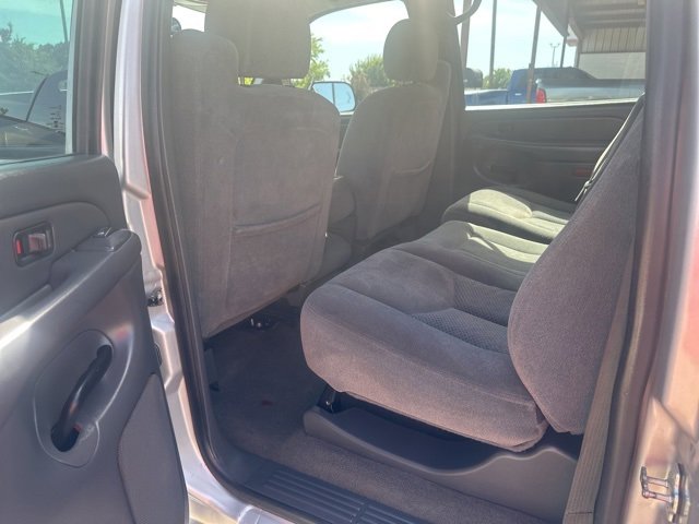 Used 2005 Chevrolet Silverado 3500 LS w/ Heavy-Duty Power Package image 15