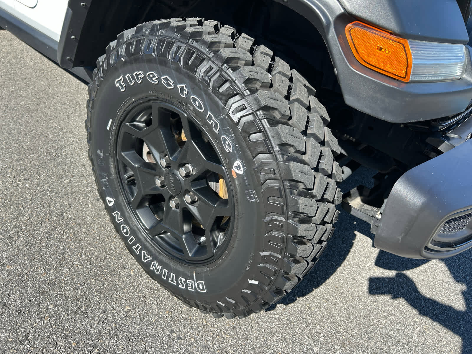 Used 2023 Jeep Wrangler Unlimited w/ Cold Weather Group image 12