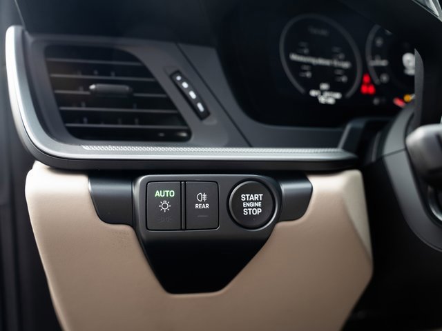 New 2026 Porsche 911 Carrera image 21