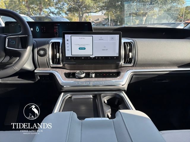 New 2026 Ford Expedition Platinum w/ Platinum Ultimate Package AWD/4WD image 19