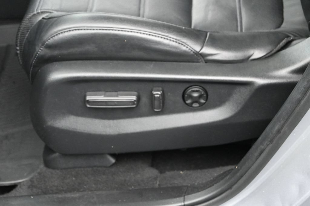 Used 2020 Honda CR-V EX-L image 17