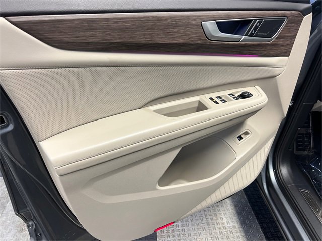 Certified 2024 Volkswagen Atlas SEL Premium R-Line image 8