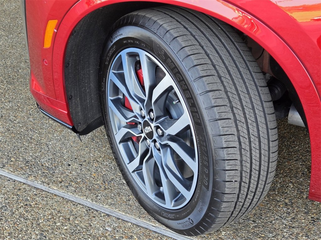 Used 2024 Cadillac XT6 Sport w/ Technology Package image 2