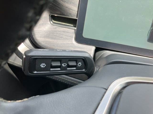 Used 2022 Rivian R1T Adventure image 15