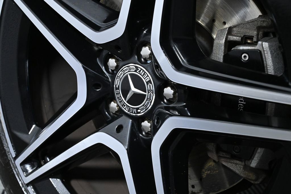 Used 2022 Mercedes-Benz GLS 450 4MATIC image 38