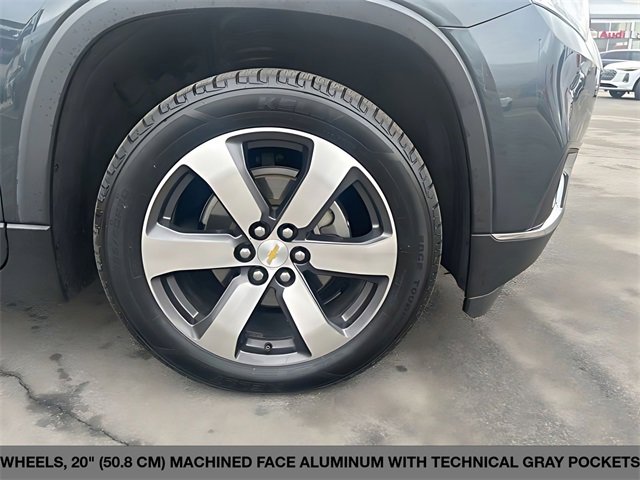 Used 2018 Chevrolet Traverse LT w/ LPO, Black Accent Package image 11