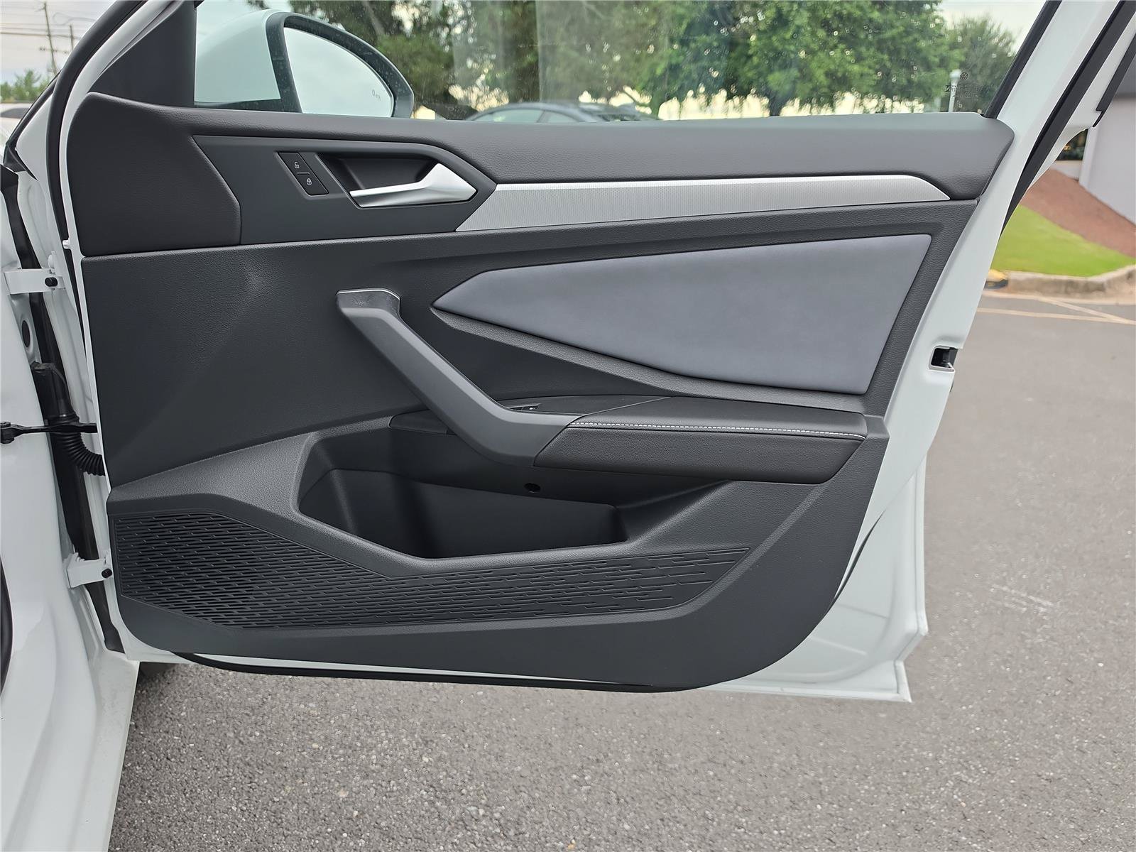 New 2026 Volkswagen Jetta SE FWD image 26