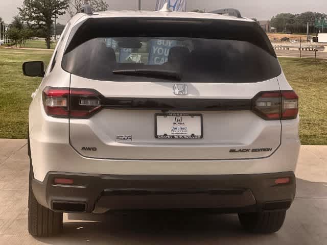 Certified 2026 Honda Pilot Black Edition image 6