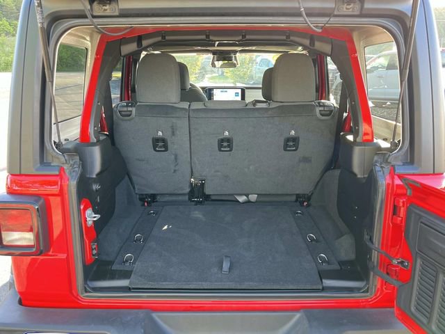 Used 2025 Jeep Wrangler Unlimited Sport AWD/4WD image 15