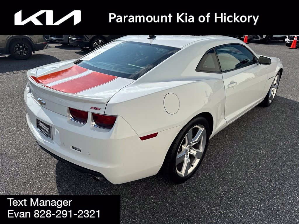 Used 2010 Chevrolet Camaro SS w/ RS Package RWD image 7