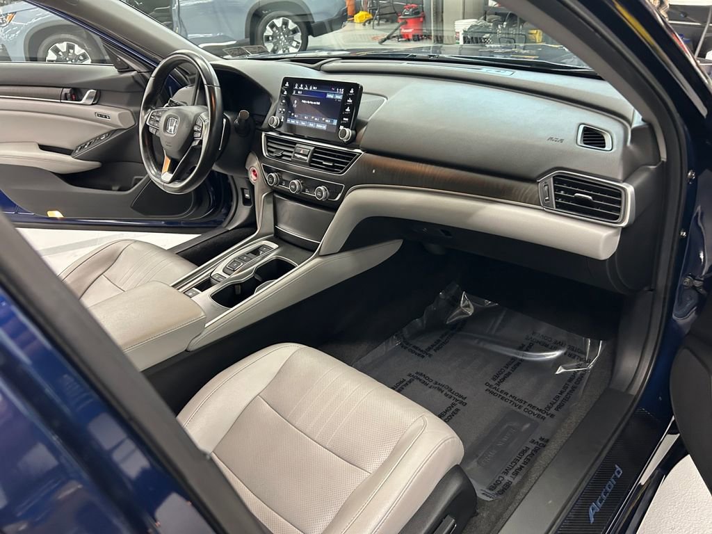Used 2020 Honda Accord Touring image 24