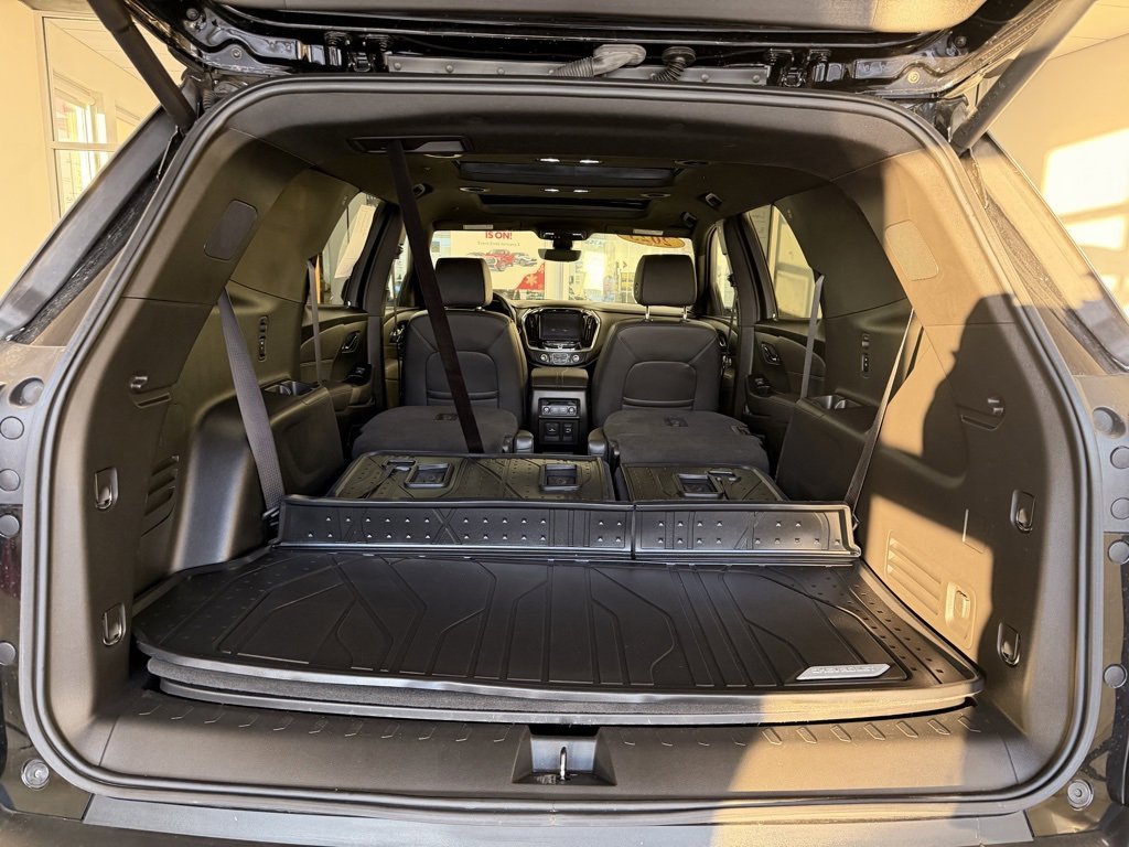 Certified 2023 Chevrolet Traverse RS image 28