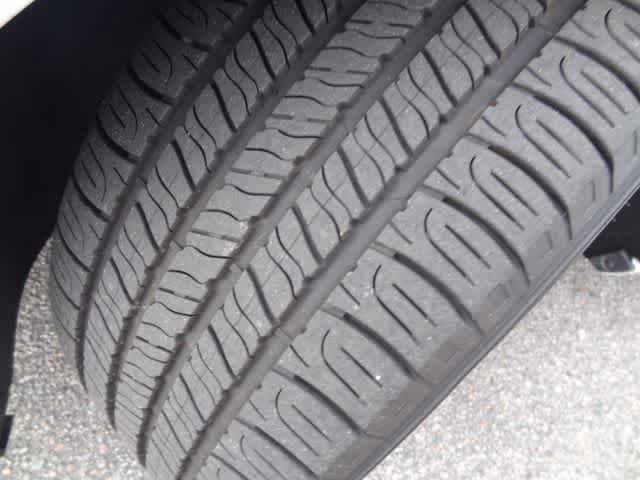 Used 2023 Chevrolet Malibu LT FWD image 34