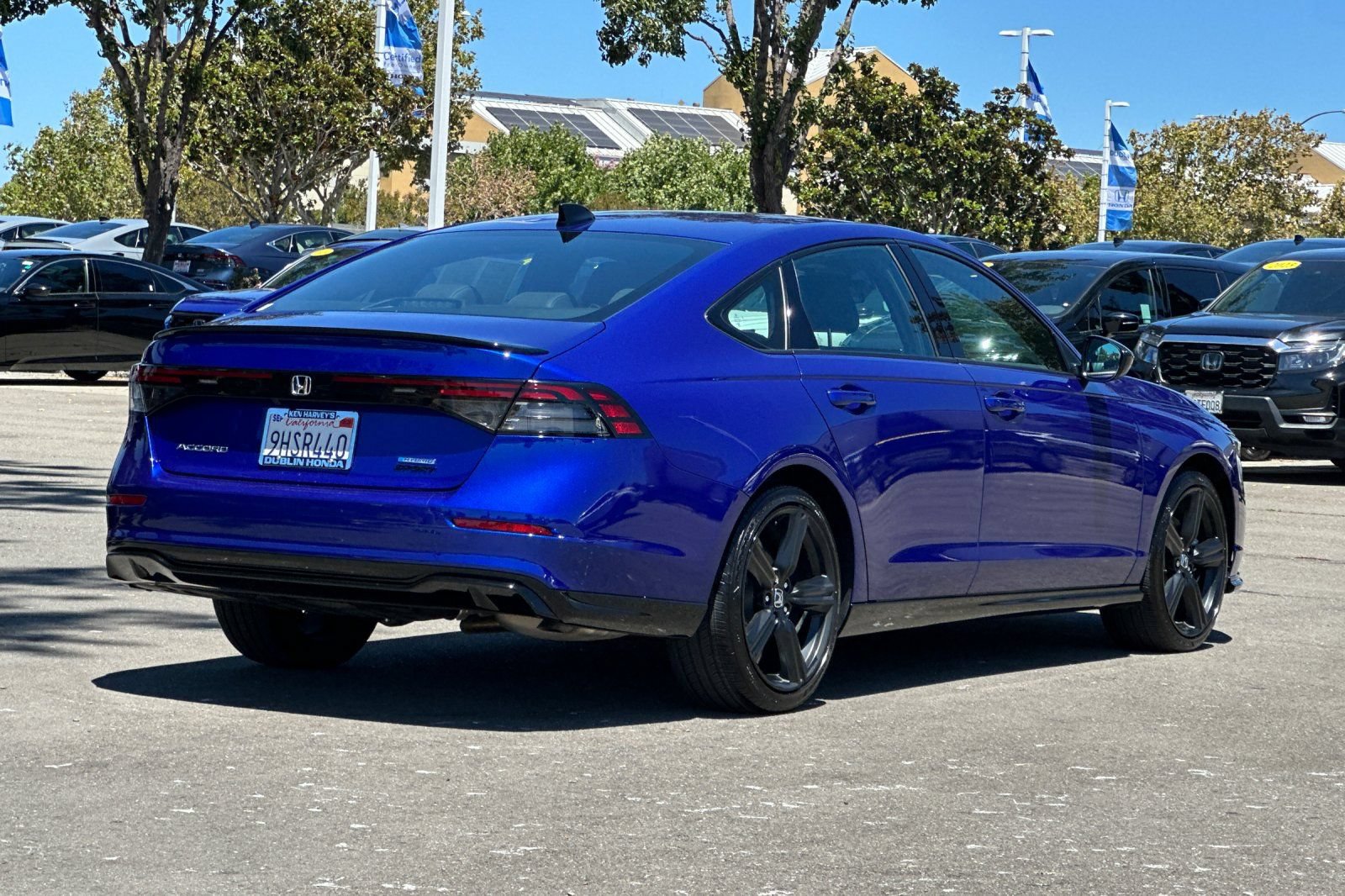 Used 2023 Honda Accord Sport image 4