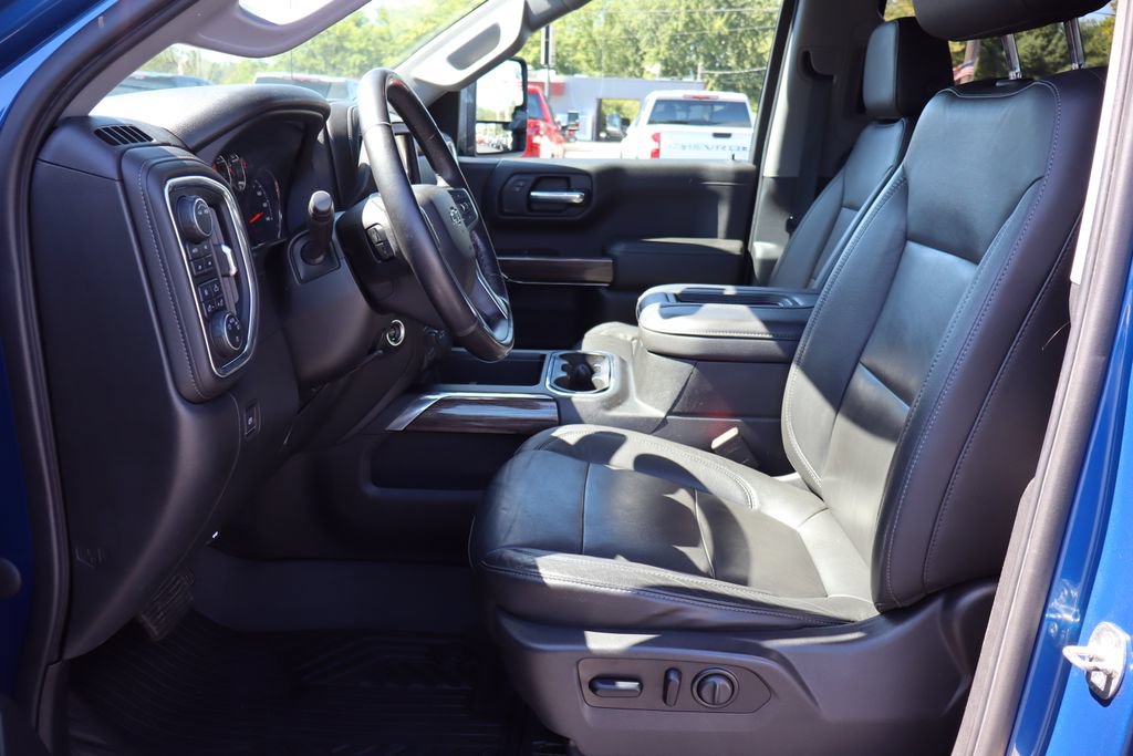 Used 2020 Chevrolet Silverado 1500 LT Trail Boss AWD/4WD image 5