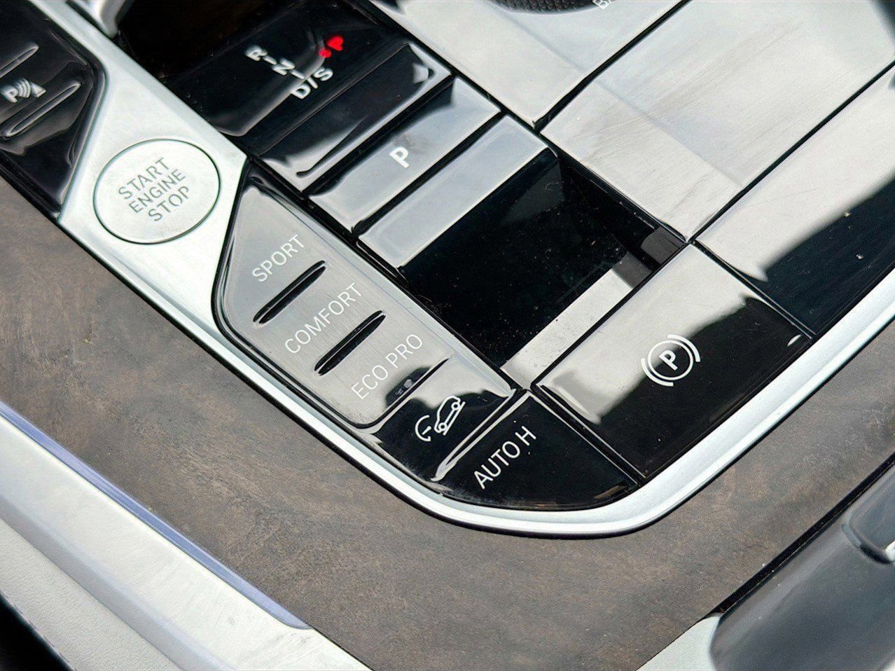 Certified 2025 BMW X5 xDrive40i image 28