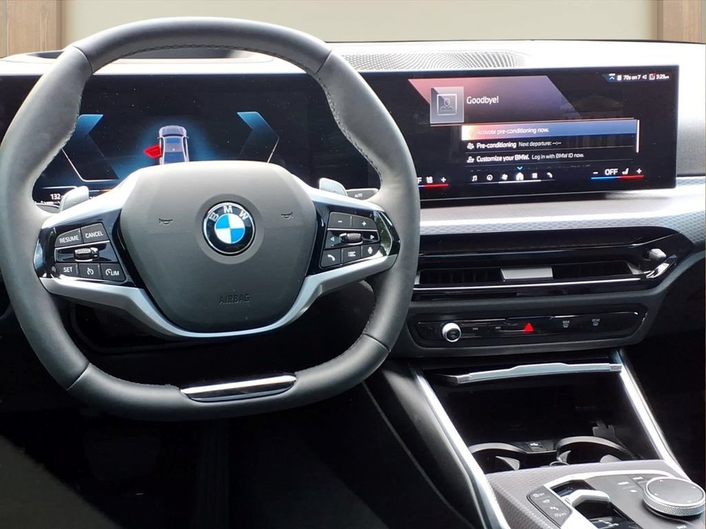 Used 2025 BMW 330i Sedan RWD image 3