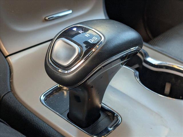 Used 2015 Jeep Grand Cherokee Overland image 7