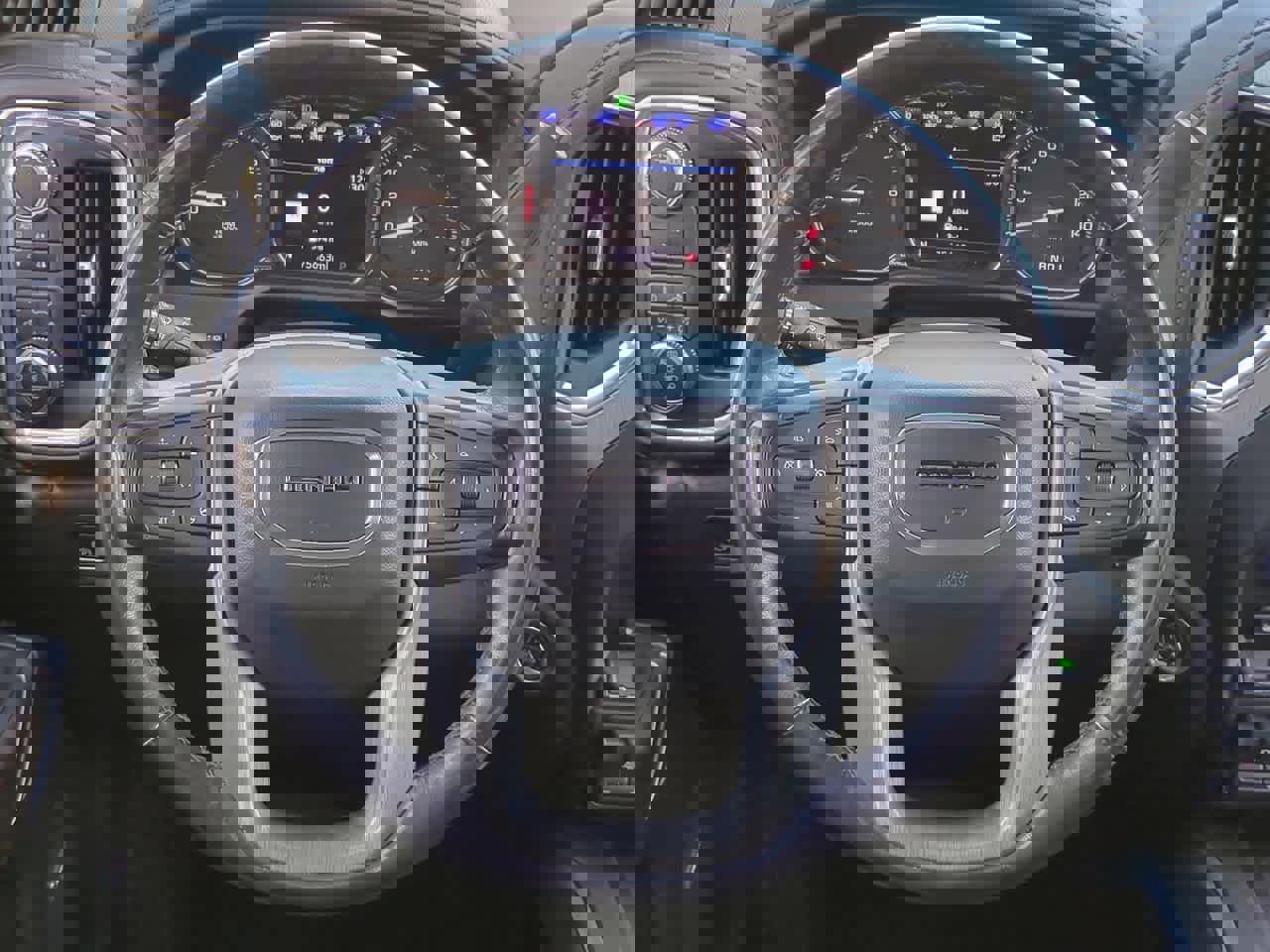 Used 2022 GMC Sierra 2500 Denali w/ Denali Ultimate Package image 24