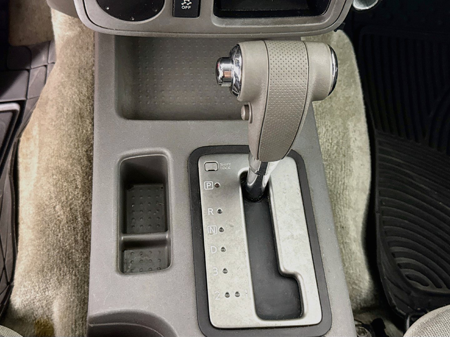 Used 2018 Nissan Frontier SV RWD image 17