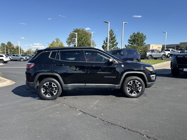 Used 2018 Jeep Compass Trailhawk w/ Leather Interior Group AWD/4WD image 2
