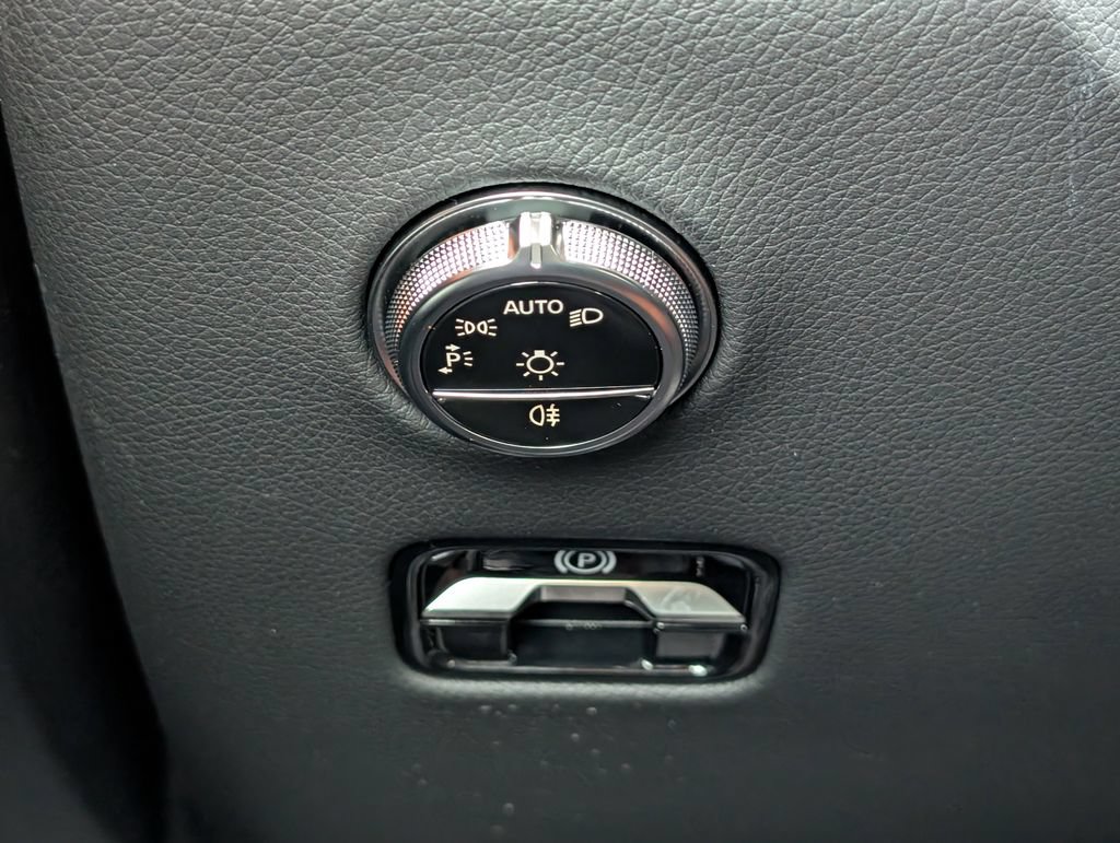 New 2026 Mercedes-Benz GLC 300 4MATIC image 22