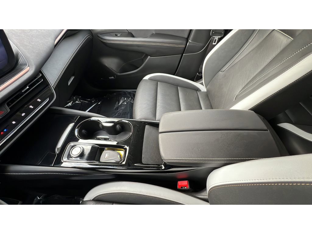 Certified 2025 Buick Envision Sport Touring image 20